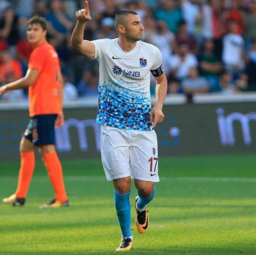 Trabzonspor Kaptanı Burak Yılmaz’ın pazubandındaki olay detay ortaya çıktı!