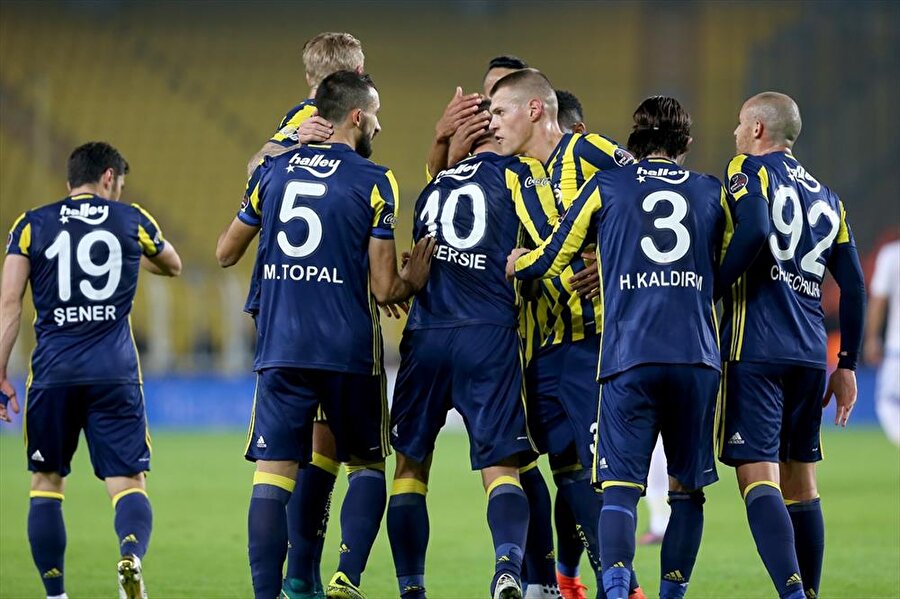 Fenerbahçe'de devre arasında gönderilecekler belli oldu: 3 isim yolcu