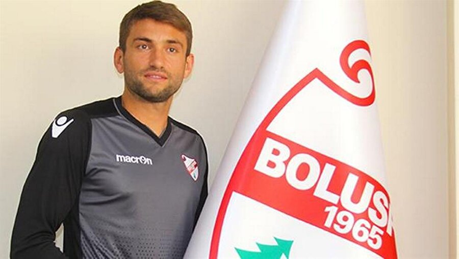 Bolu'ya 1 milyona mal olan Ertuğrul forma şansı bulamıyor!