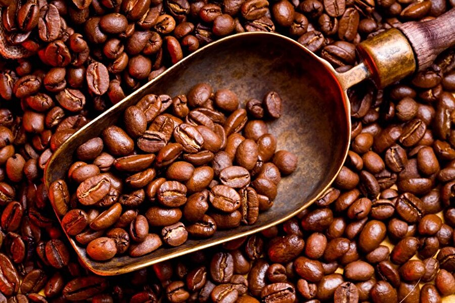 Yalnızca kahve çekirdeği sunuyordu
Starbucks, sadece küçük bir mağazadan dünyanın en kaliteli, taze kavrulmuş kahve çekirdeklerini sunuyordu. 