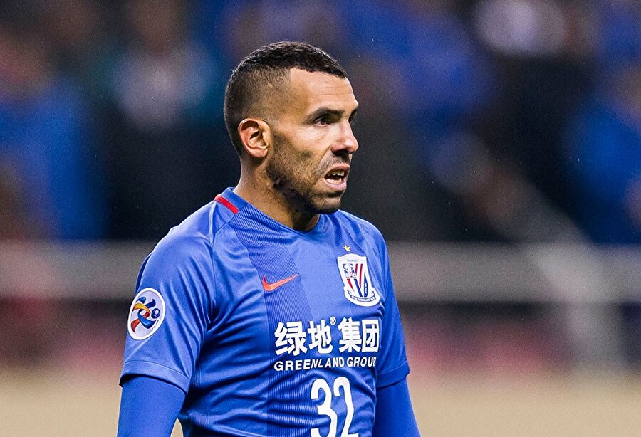 Carlos Tevez'den Çin'de ortalığı karıştırdı!