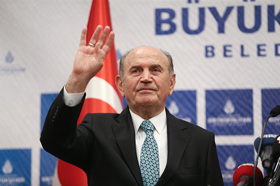 Kadir Topbaş istifa etti