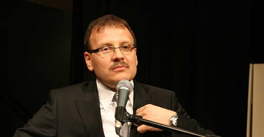 Başbakan Yardımcısı Hakan Çavuşoğlu, Malatya'da
Başbakan Yardımcısı Hakan Çavuşoğlu, İlim Yayma Cemiyetinin hafızlık icazet merasimi ile Malatya Darende Derneği Geleneksel 11. Piknik Şöleni ve Keşanlılar Derneği piknik etkinliğine katıldı.