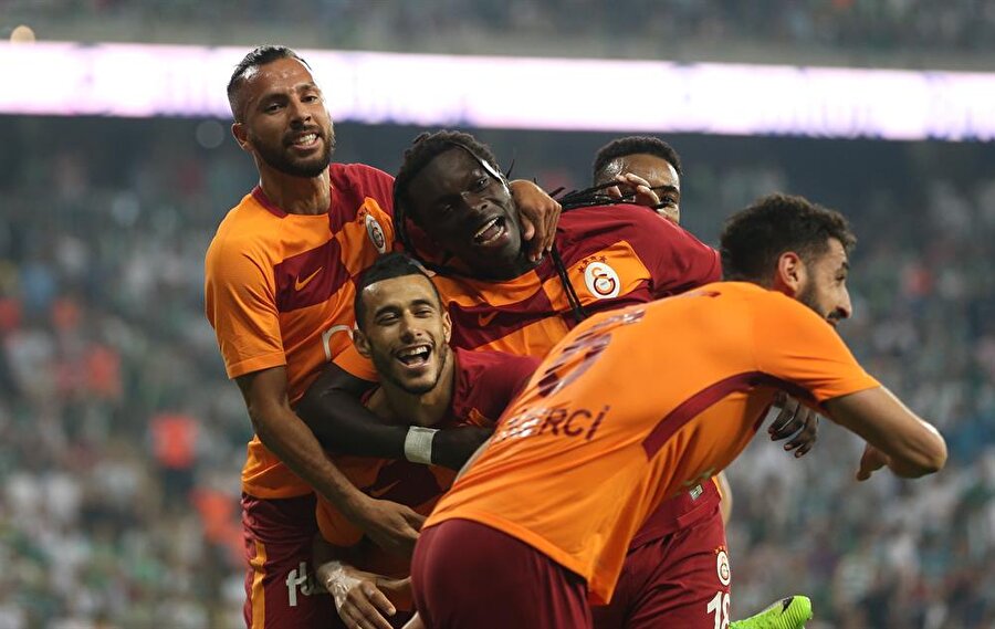 Galatasaray, Bursaspor’u devirdi sosyal medya yıkıldı!