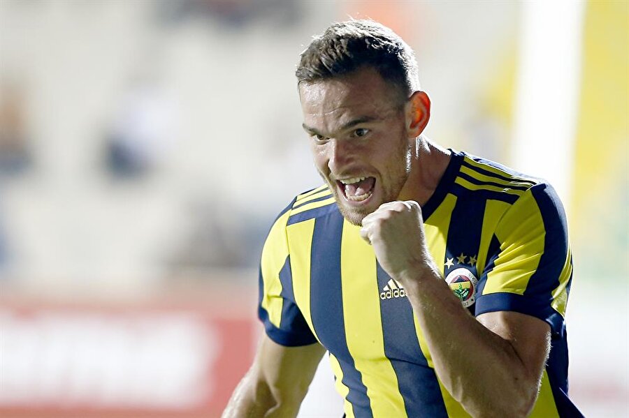 ​Fenerbahçe’den imza töreni kararı