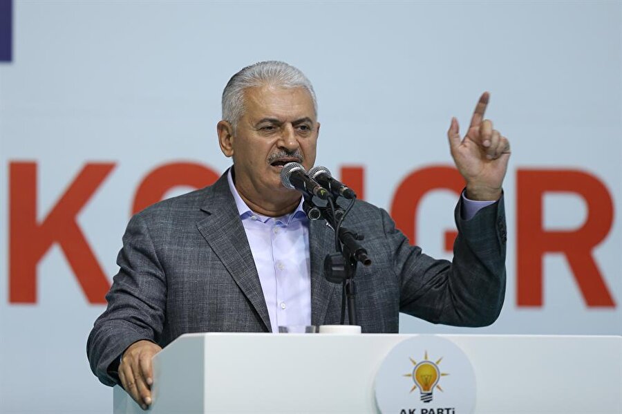 Başbakan Binali Yıldırım, AK Parti İzmit 4. Olağan İlçe Kongresi'ne katıldı.