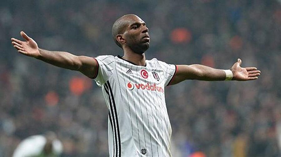 Babel: Üzerimize terlik bile fırlattılar!