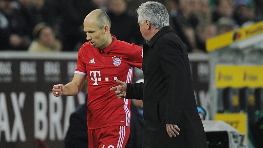 Arjen Robben, Ancelotti’yi şikayet etti