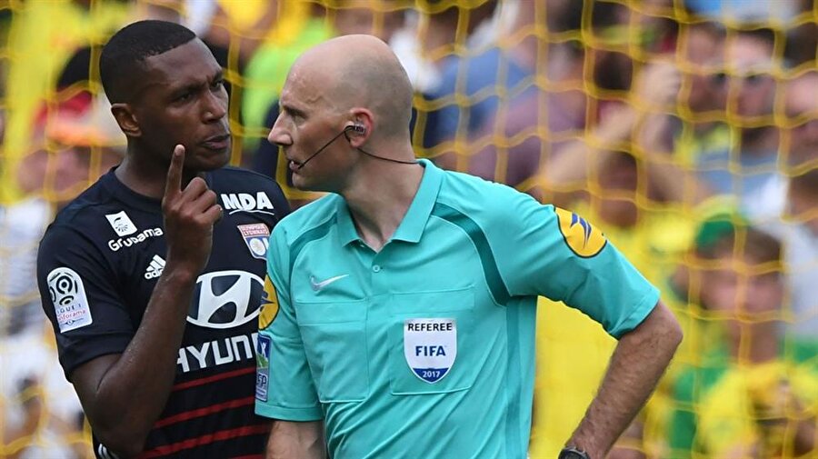 Eski Beşiktaşlı Marcelo dünyanın en ilginç kırmızı kartını gördü