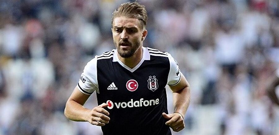 Beşiktaş, Caner'in doğum gününü şaşırdı
