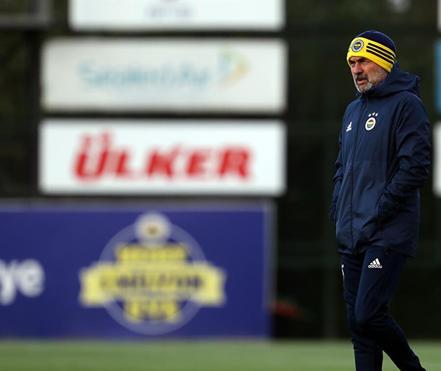 ​Aykut Kocaman’dan öğrencilerine: Önümüzde kimse duramaz