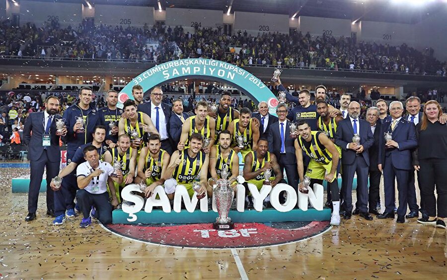 ​Şampiyon Fenerbahçe