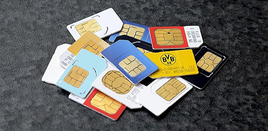 SIM kartlı telefonlar devri kapanıyor. 