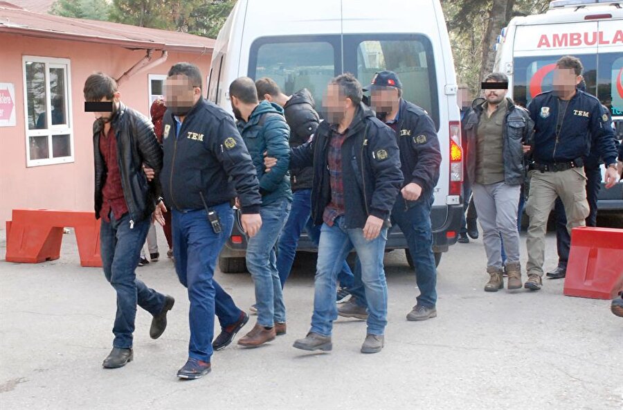 Bu operasyonlar neticesinde 30 bin 167 kişi tutuklandı, 2 bin 242 terörist etkisiz hale getirildi.