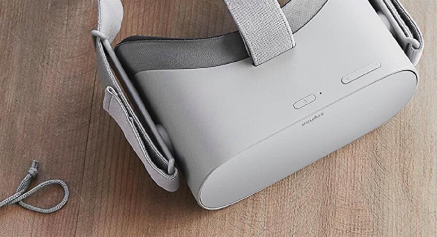 Oculus Go.