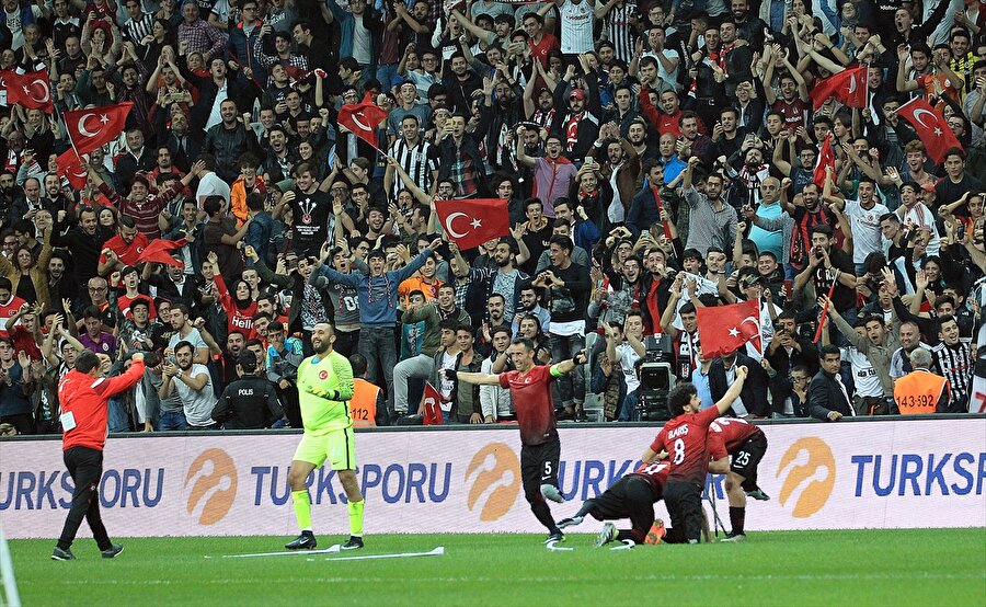 
                                    
                                    Türkiye’de ise ampute futbolu 2000’li yıllarda popüler olmaya başladı.
                                
                                