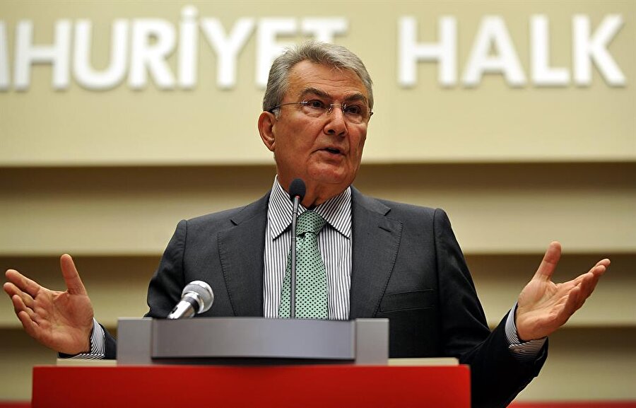 Kılıçdaroğlu yönetimine karşı eleştirileriyle bilinen ve Türk siyasi tarihinin en önemli figürlerinden olan Baykal, halen milletvekililiği görevini sürdürmektedir.

                                    
                                    
                                    
                                    
                                    
                                    
                                
                                
                                
                                
                                
                                