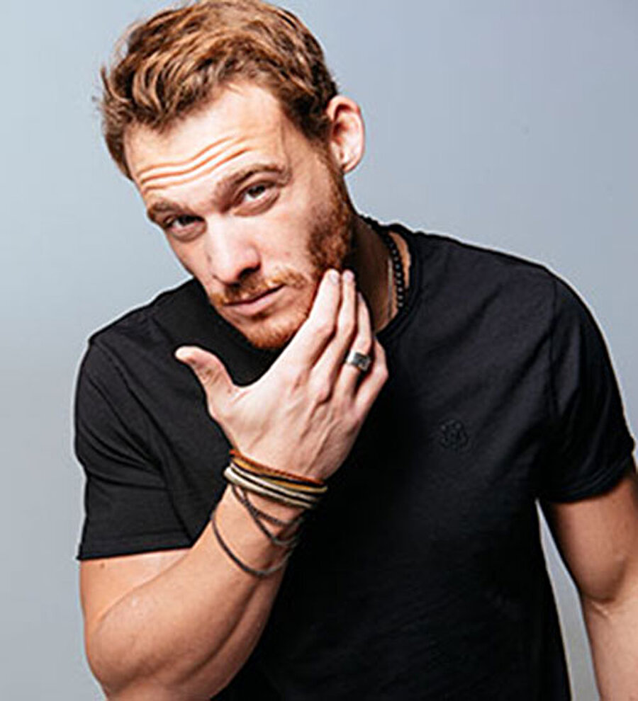 Kerem Bursin

                                    
                                    
                                    
                                    
                                    1, 79
                                
                                
                                
                                
                                