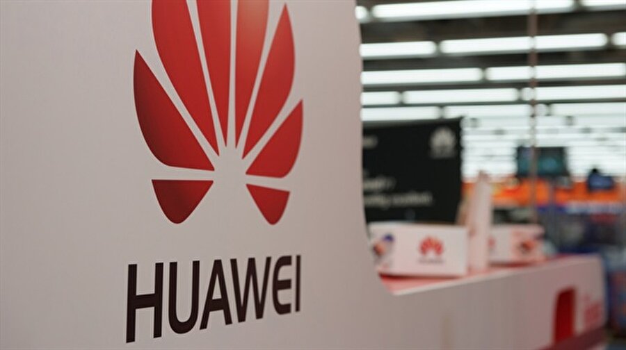 Dünyanın en fazla telefon satan ikinci şirketi Huawei'nin gelişim süreci
1987 yılında Ren Zhengfei tarafından kurulan Çinli Huawei, 2017’nin en iyi akıllı telefonları yarışmasında üç modeliyle birden ödül alırken Eylül ayı rakamlarına göre telefon satışlarında Apple’ı geçmeyi başardı. İşte 7 başlıkta Huawei’nin gelişim süreci.