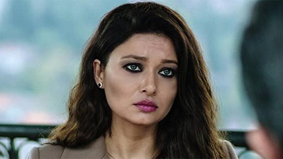 Film çekimleri için İran'da!
Film çekimleri için İran’a giden Nurgül Yeşilçay, sette kısa peruk taktı.