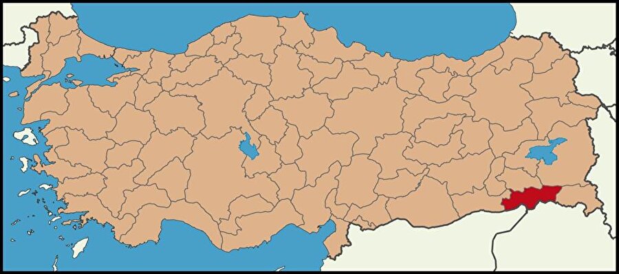 Şırnak

                                    
                                    
                                    
                                    73) Şırnak

  
Şırnak, 16 Mayıs 1990 tarihinde Siirt ilinden ayrılarak Türkiye'nin 73. ili olmuştur. Şırnak'ın yaklaşık nüfusu yaklaşık 500 bindir
                                
                                
                                
                                