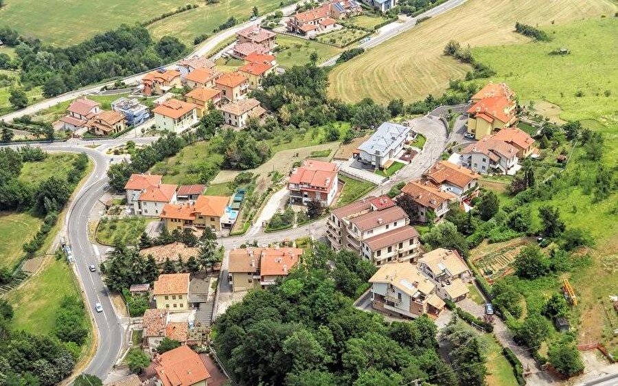 San Marino'nun Medeival Köyü

                                    
                                    
                                    
                                
                                
                                