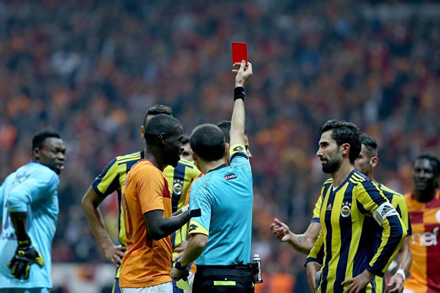 Cüney Çakır'ın derbi notu belli oldu: Daha çok tartışılır!​