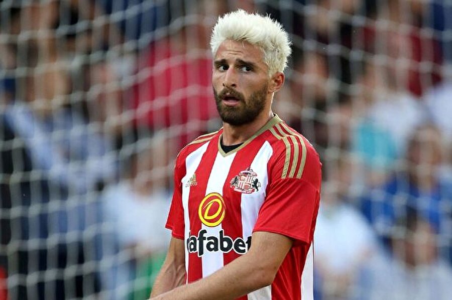 FABİO BORİNİ-BEN SİZE FAZLAYIM 
Liverpool'un İtalya'dan büyük beklentilerle ranklerine bağladığı ancak istenen performansı bir türlü sahaya yansıtamayan Borini, Sunderland'e kiralanacaktı. Bu duruma ilginç bir tepki veren İtalyan oyuncu, “ben bu kulüp için çok fazlayım” diyerek bu transferi reddetti. Fakat kaderin cilvesidir ki, bu olaydan 1 yıl sonra bonservisiyle Sunderland'e gittiği için çok mutluydu.