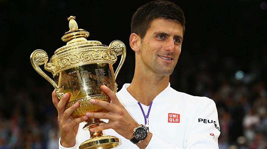 O sezon en büyük hayalini de gerçekleştirdi; Wimbledon Şampiyonluğu

                                    
                                    
                                    
                                
                                
                                
