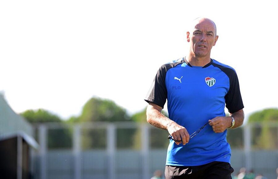 Le Guen, Cenk Tosun'u istiyor