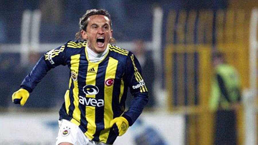 
                                    Çok çalıştı, kendisine şans verenleri utandırmadı. Fenerbahçe'deki başarılarına A Milli Takım’da sergilediği performansı da ekledi. 
                                