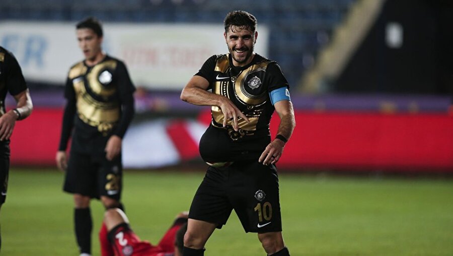 Özer Hurmacı Fenerbahçe maçında nasıl oynadı?