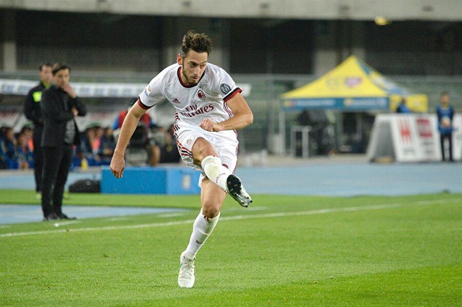 Hakan Çalhanoğlu'ndan şık asist

