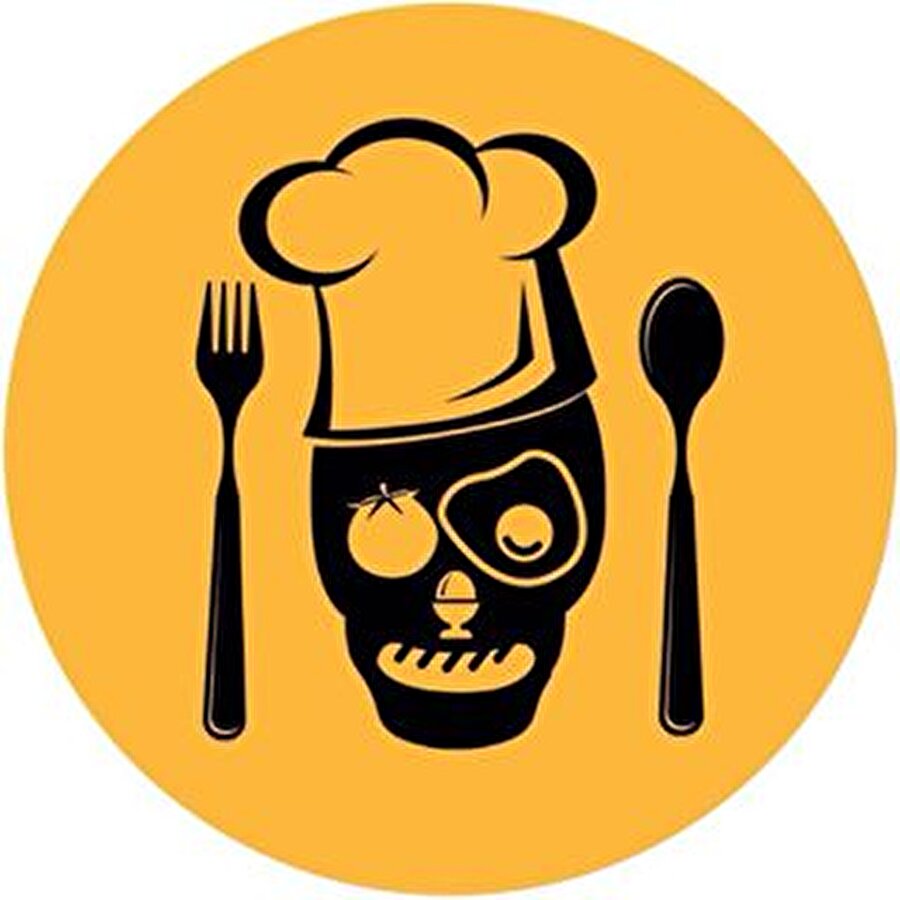 Gurukafa, gerçek adıyla Burak Kan aslında bir iş adamı.Ama yemek yemeyi de çok seviyor.Bu hobisini sosyal medyada neredeyse 160 binin üzerinde takipçisiyle paylaşıyor.Bazen deneyimlerini anlatıyor, mekan önerilerinde bulunuyor bazen de fenomen olan yemek tarifleri paylaşıyor.