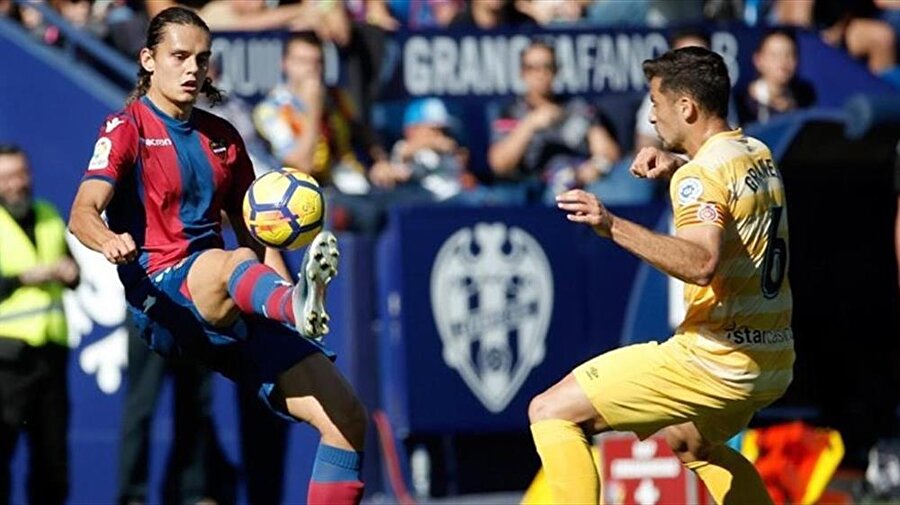 Villarreal'den Levante'ye transfer olan Enes Ünal'ın sözleşmesindeki ilginç madde ortaya çıktı