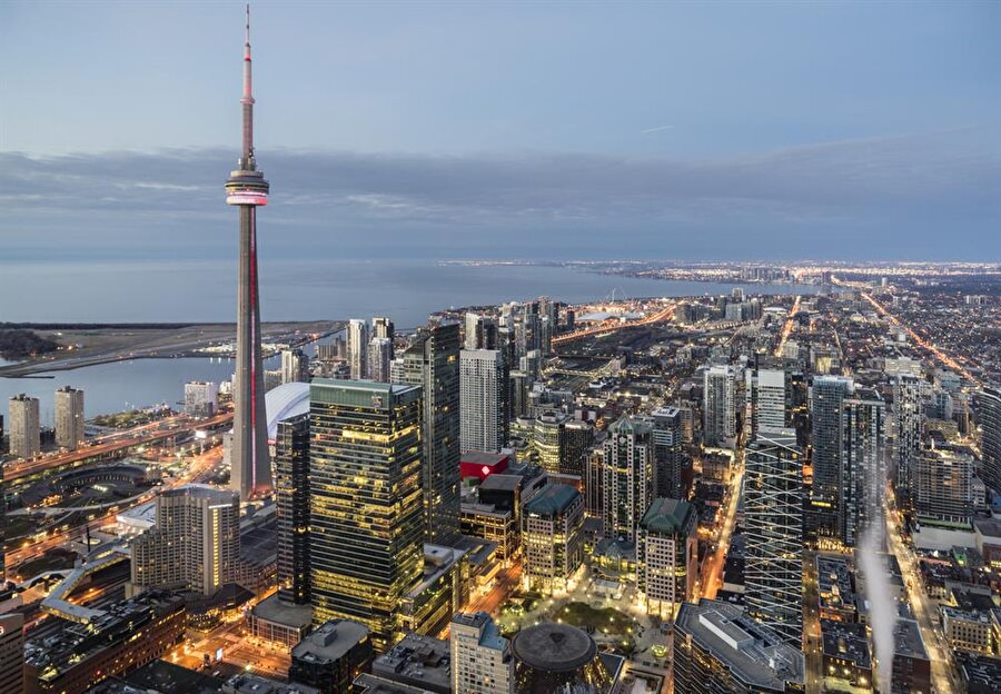 
                                    
                                    
                                    Şehir: Toronto Ülke: Kanada Aylık Ortalama Maaş:2560 dolar Nüfus: 2 Milyon 900 bin
                                