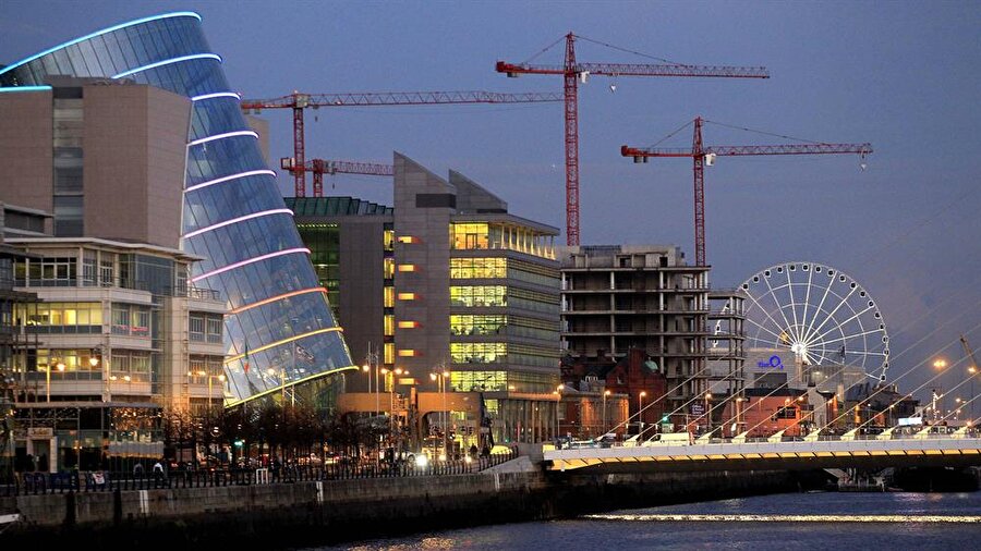 
                                    
                                    
                                    Şehir:Dublin Ülke:İrlanda Aylık Ortalama Maaş:2603 dolar Nüfus: 527.612 
                                