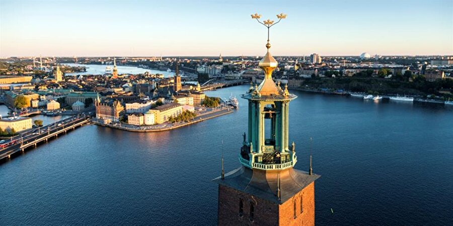 
                                    
                                    Şehir:Stockholm Ülke:İsveç Aylık Ortalama Maaş:2622 dolar Nüfus: 789.024
                                