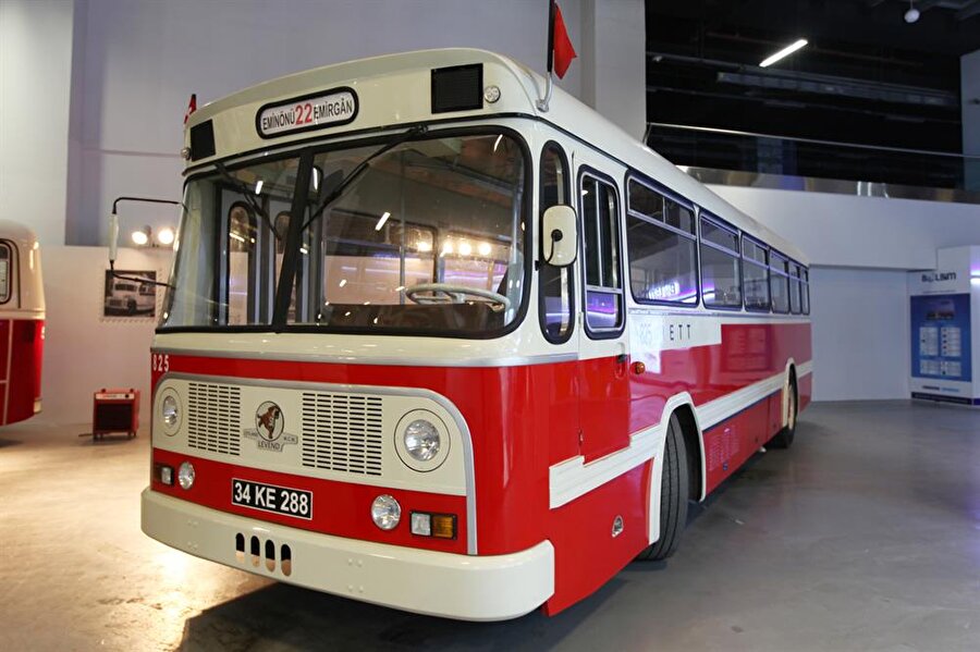 Otobüs A.Ş günlük yolcu sayısı

                                    İstanbul'luların toplu taşıma tercihlerinin başında gelen otobüslerin, toplu taşımada ki yeri 838 bin 40'dır.
                                