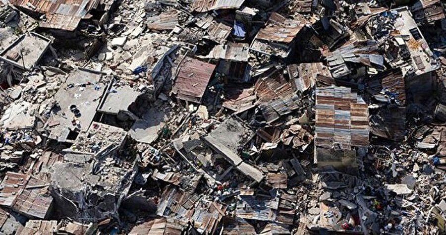 12 Ocak 2010 -  Haiti - 7,7

                                    
                                    
                                    
                                    
                                    
                                    
                                    
                                    
                                    12 Ocak 2010’da Haiti'nin başkenti Port-au-Prince'te meydana gelen 7,7 büyüklüğündeki depremde 230 bin kişi hayatını kaybetti, on binlerce insan da yaralandı.
                                
                                
                                
                                
                                
                                
                                
                                
                                
