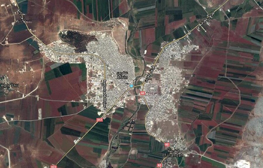Yedi kasaba ve 365 köyden oluşan Afrin'de nüfusun 750 bini aştığı iddia ediliyor.

                                    
                                    
                                
                                