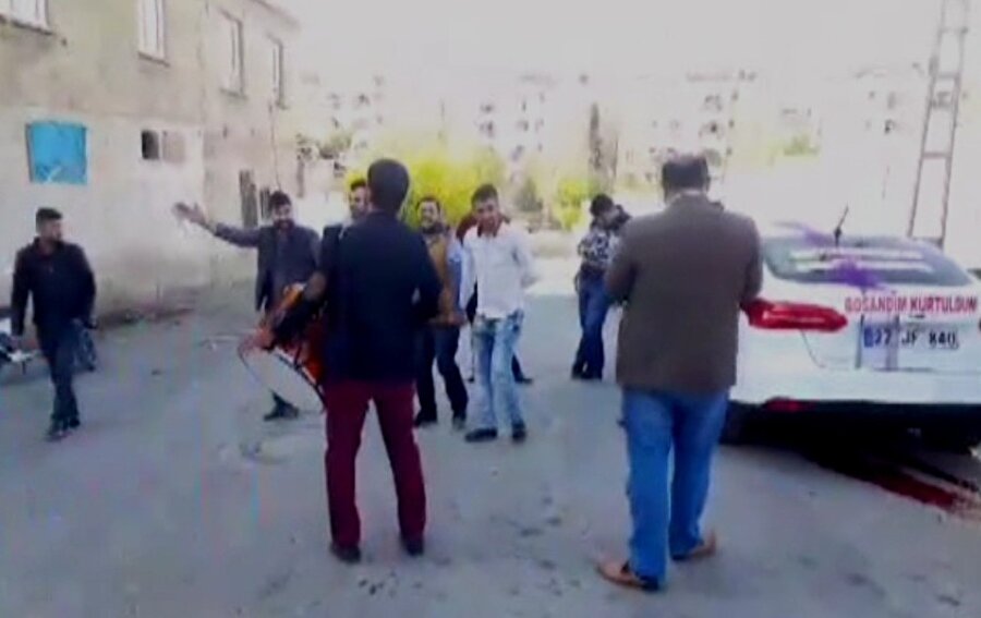 Gaziantep'ye karısından boşanan bir genç, düğün yapıp koç kesti