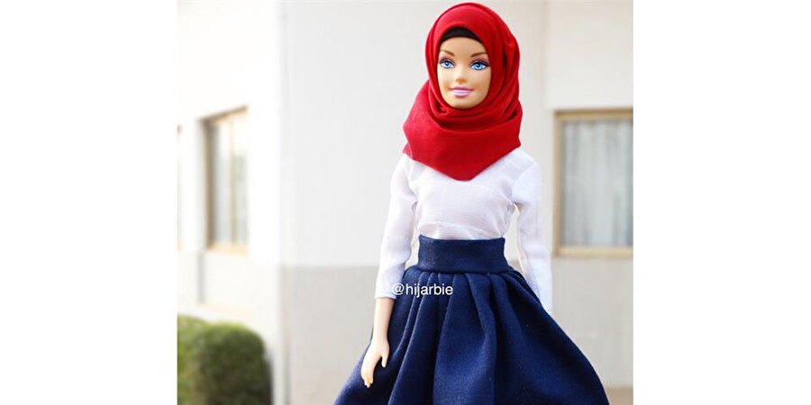 Hannefeh Adam 
 Daha önce kendi İnstagram hesabından paylaştığı başörtülü Barbielerle çok popüler olan Hannefeh Adam, bu akımın büyük bir destekçisi oldu.