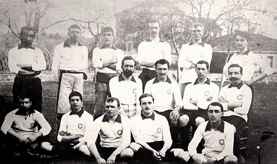 
                                    James La Fontaine 1902 yılında Kadıköy'de Cadi-Keuy Football Club isimli takımı kurdu. Kulüp 1912 senesinde feshedildi.
                                