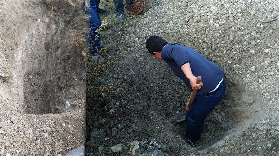 Çobanların fark ettiği şüpheli mezar açıldı