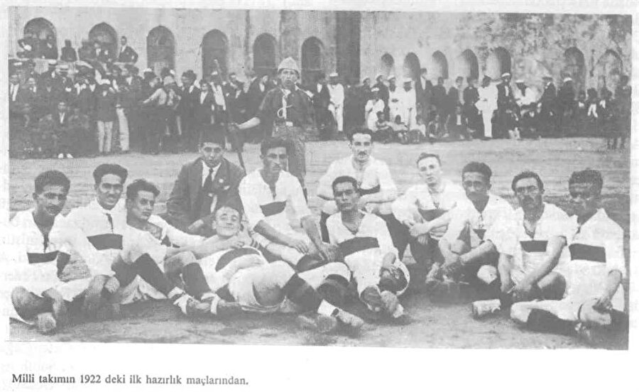 İlk maç ne zaman oynandı? 
Türk Milli Takımı ilk maçını 26 Ekim 1923 tarihinde oynadı. Türkiye ile Romanya arasında oynanan bu mücadele 2-2 sona erdi. Romanya filelerini 2 kez havalandıran Zeki Rıza Sporel böylelikle milli takımın ilk golünü atan futbolcu unvanını elde etti.