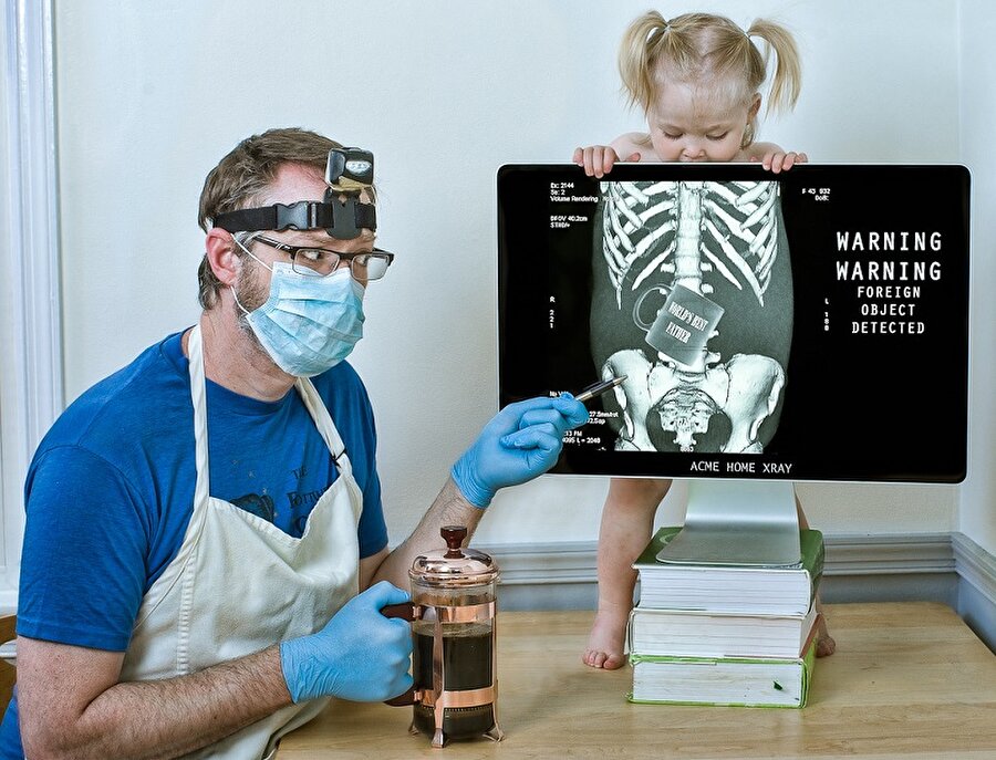 Röntgen çekiyoruz
O bir doktor!