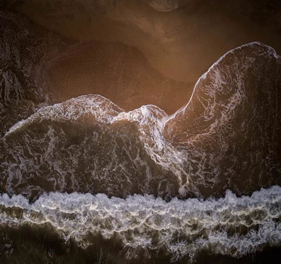 plaj dalga fotoğrafları