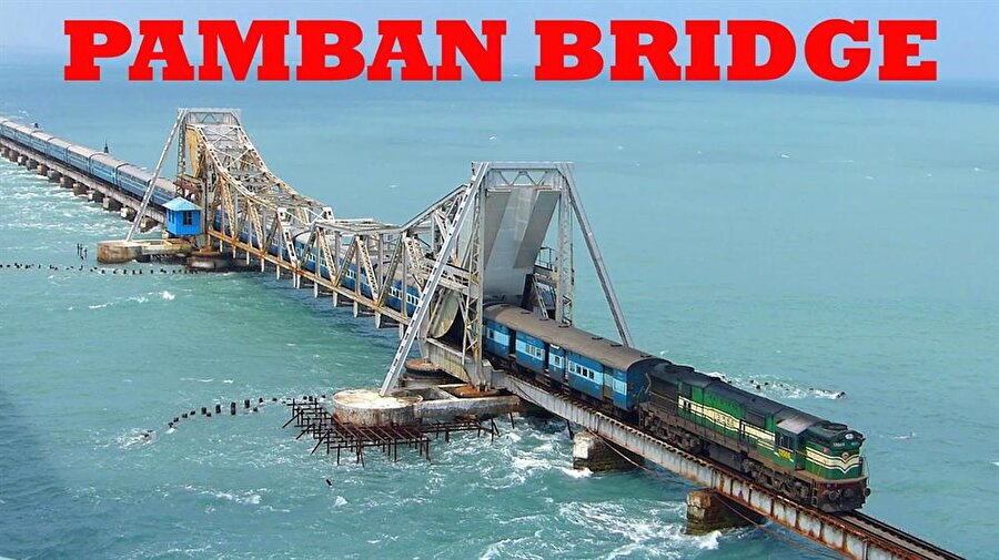 Pamban Demiryolu Köprüsü, Hindistan

                                    Pamban Köprüsü, Hindistan ve Muson adaları arasındaki bağlantıyı sağlıyor. Palk Boğazı üzerinde olan köprüyü kullanan trenler, rüzgar 55 km/saat hızını aştığında uyarı vermeye başlıyor ve adrenalin tavan yapıyor.
                                