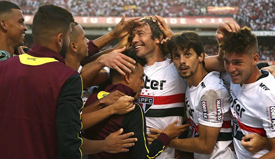 ​Diego Lugano emekliye ayrıldı